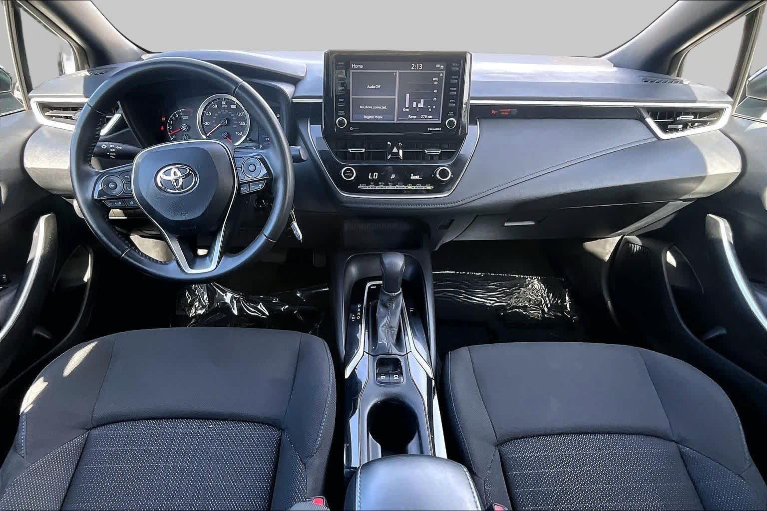 Used 2022 White Toyota SE Nightshade image 15