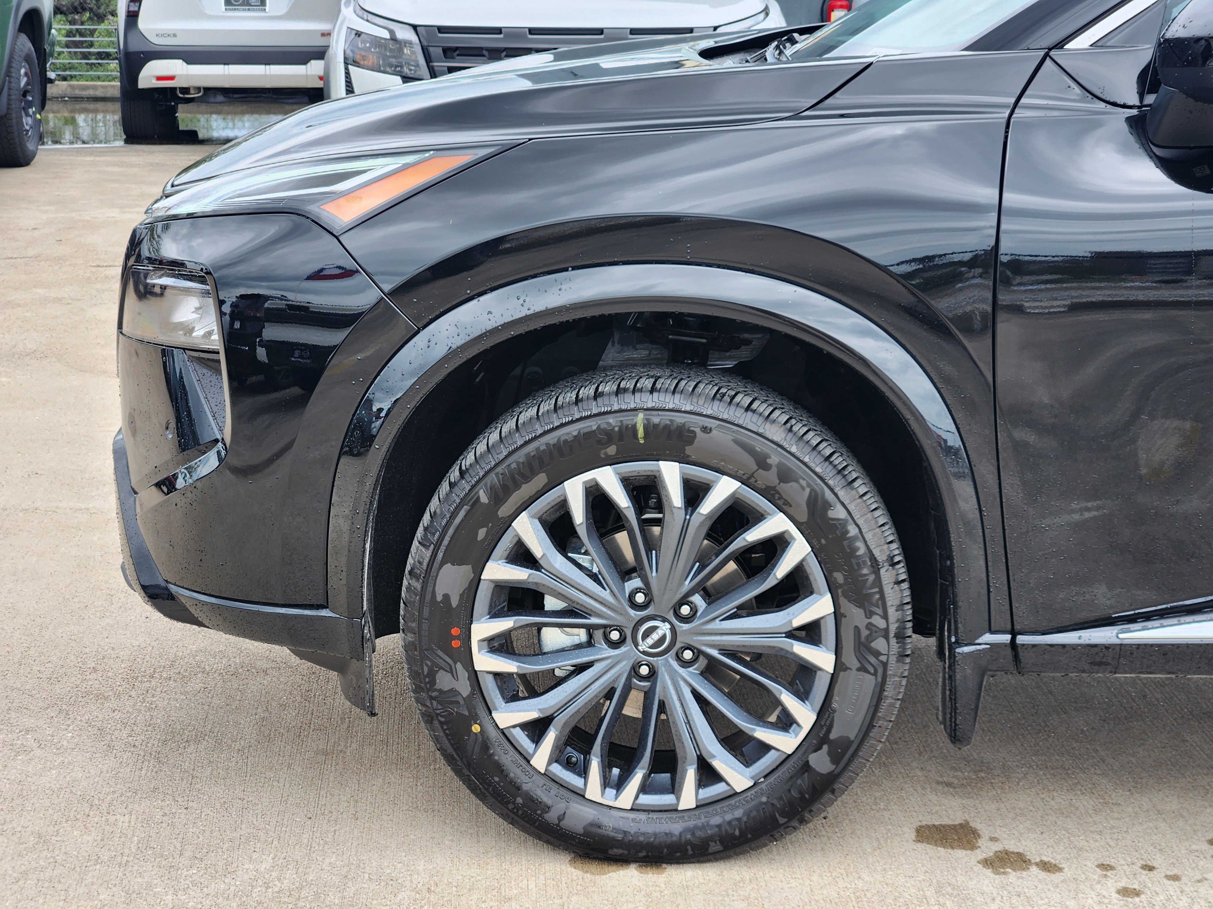 New 2026 Super Black Nissan Platinum image 9