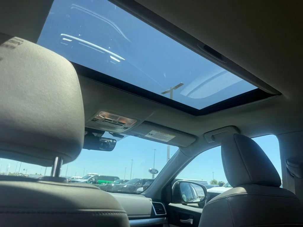 Certified Used 2019 Blizzard Pearl Toyota XLE image 40