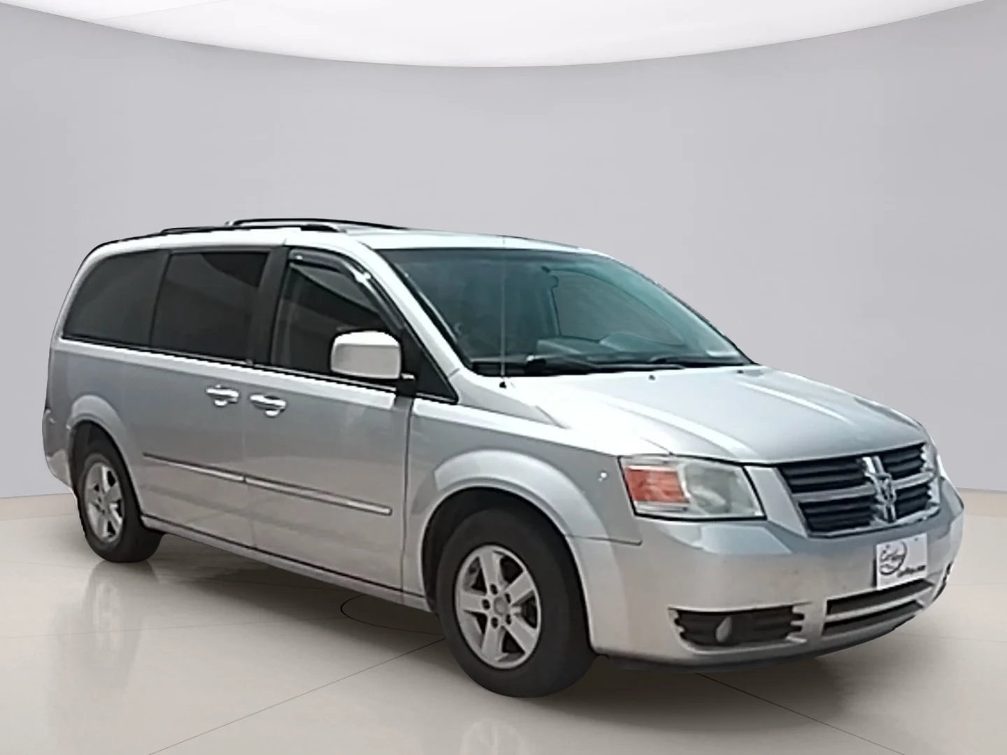 Used 2010 Silver Dodge SXT image 7