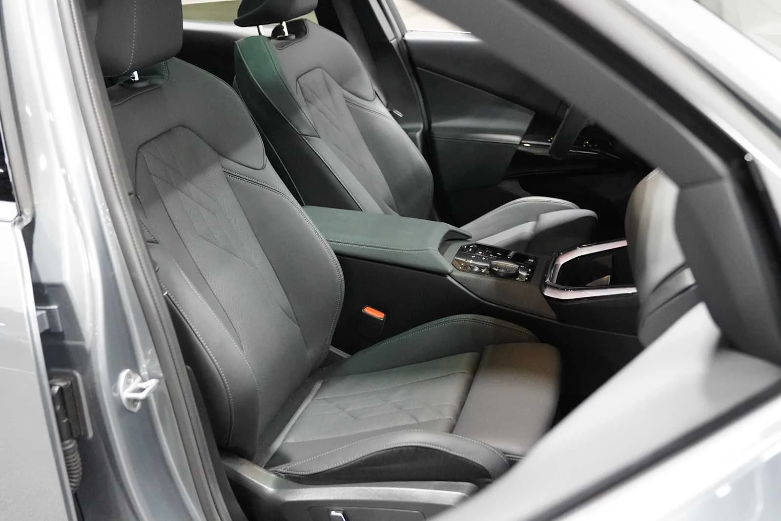 Certified Used 2026 Skyscraper Grey Metallic BMW 30 xDrive image 11