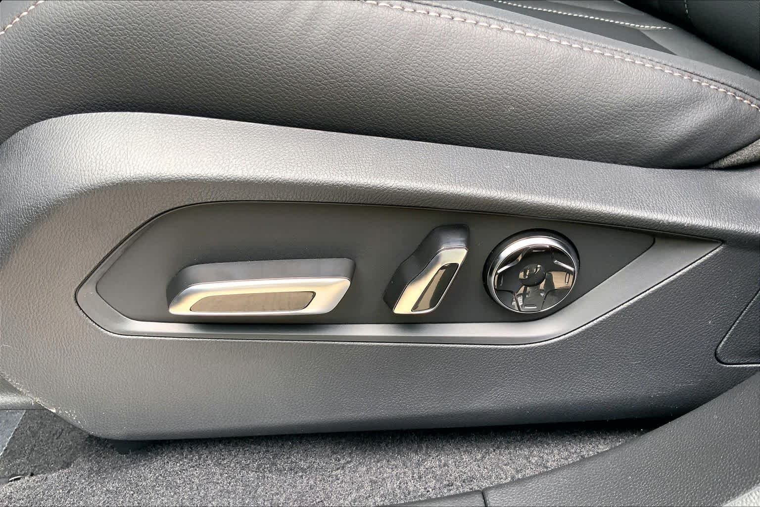 New 2026 Liquid Carbon Metallic Acura  image 19