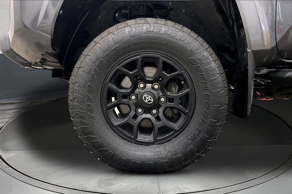 Used 2022 Gray Toyota SR5 image 13
