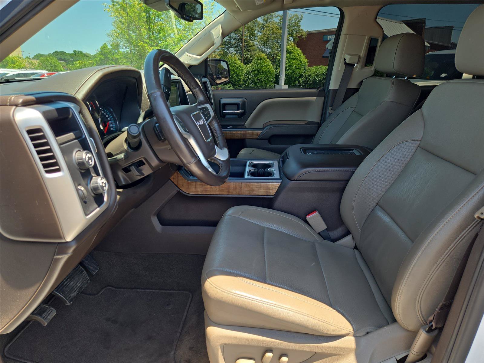Used 2018 White GMC SLT image 20