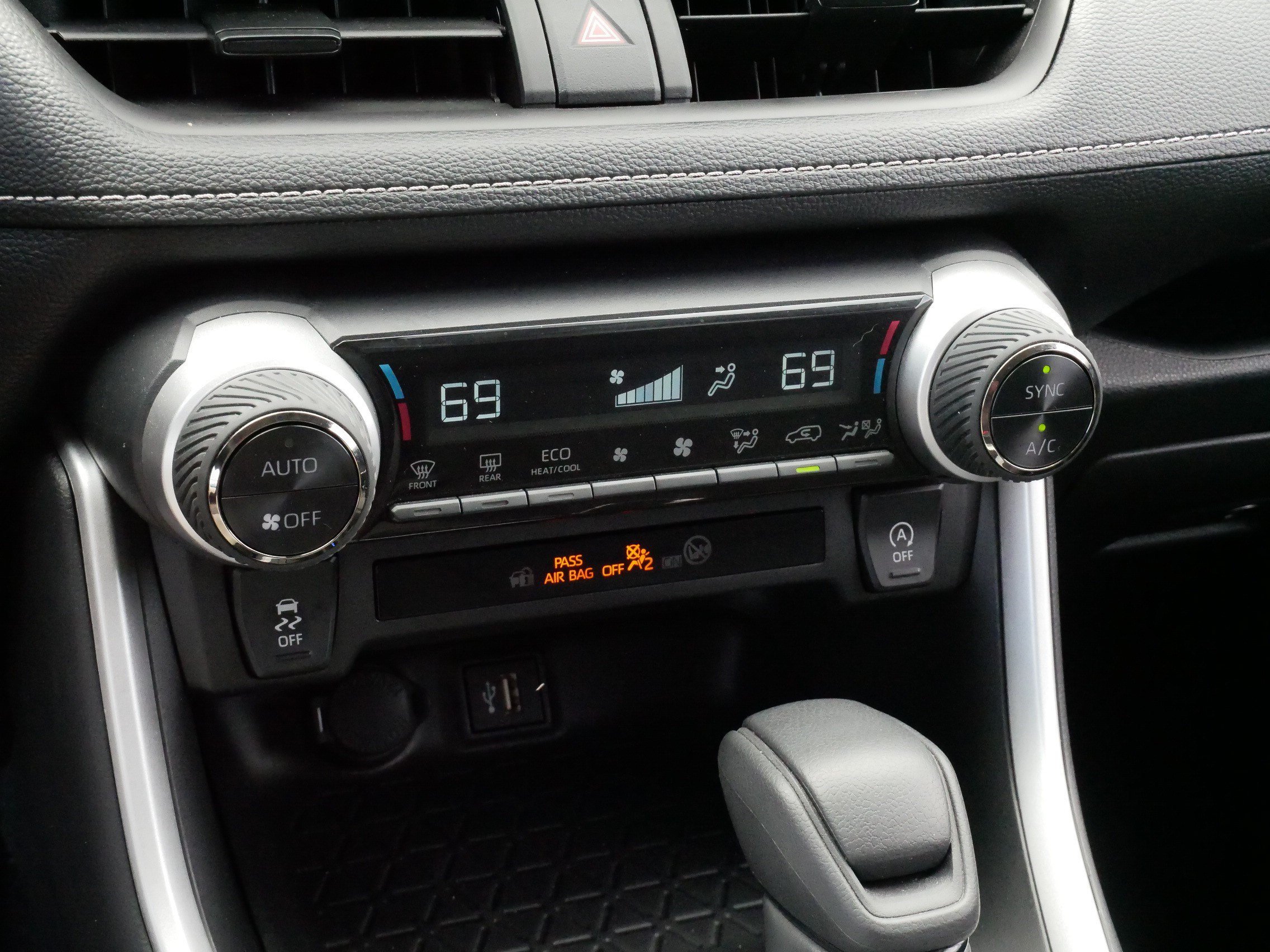 Certified Used 2025 ICE CAP Toyota XLE image 23