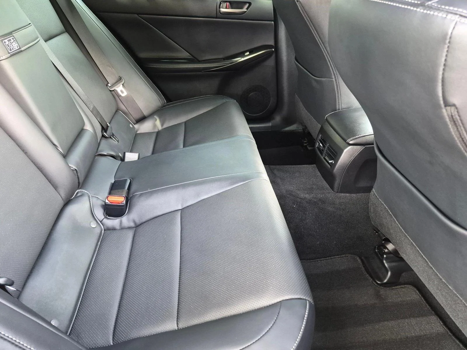 Used 2025 Incognito Lexus F SPORT DESIGN image 17