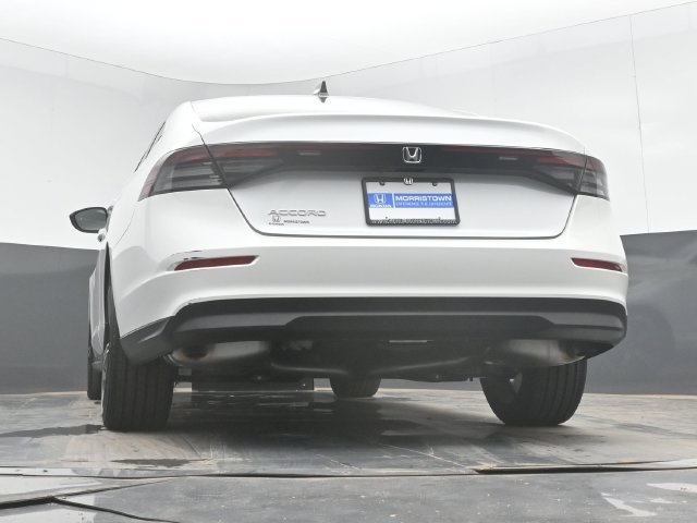 New 2026 Platinum White Pearl Honda SE image 39