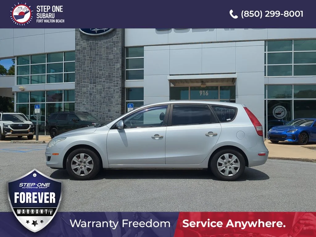 Used 2011 Silver Hyundai GLS image 4