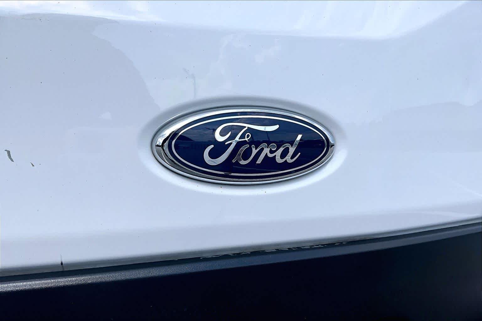 Used 2023 Oxford White Ford  image 33