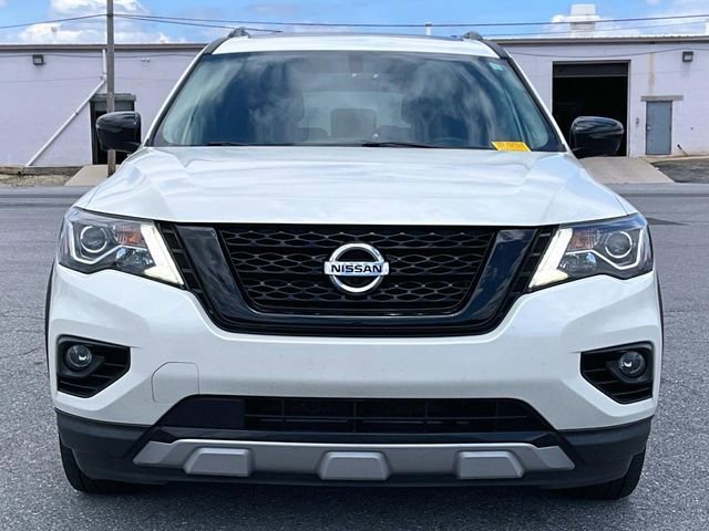 Used 2020 Pearl White Nissan SL image 4