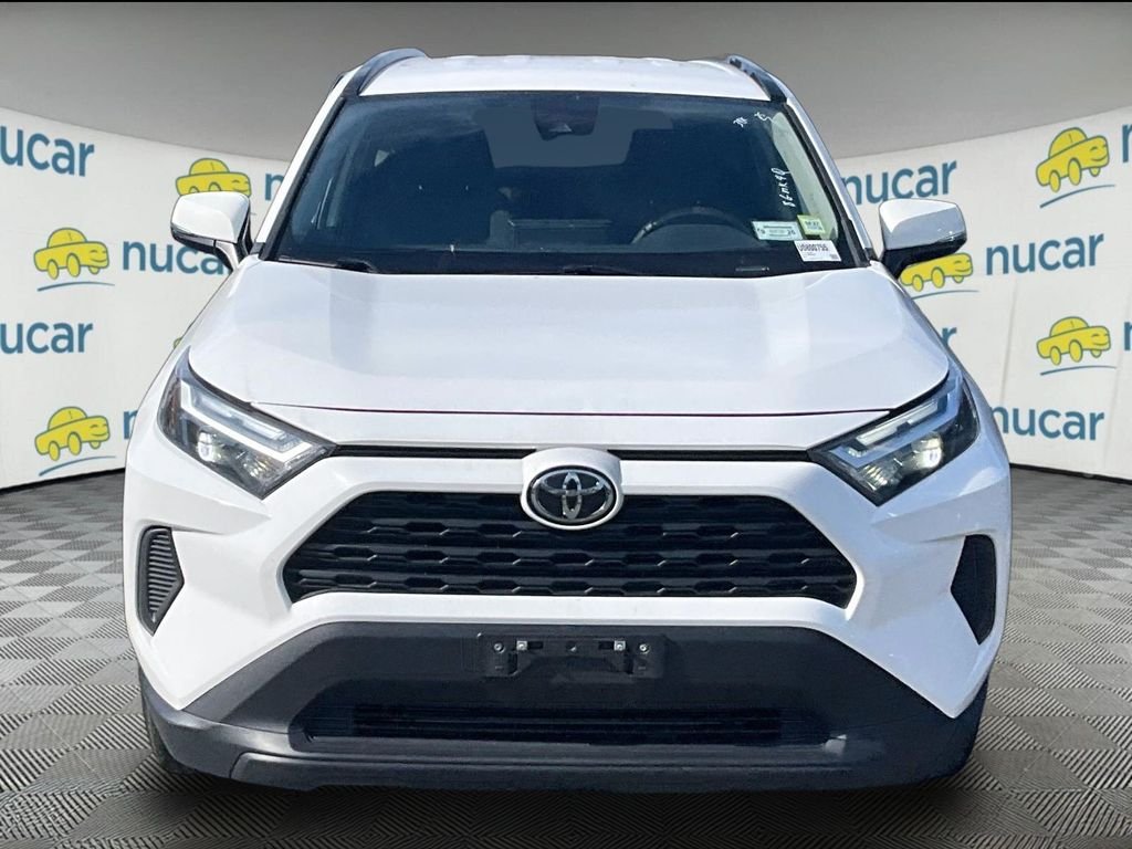 Used 2025 White Toyota XLE image 2