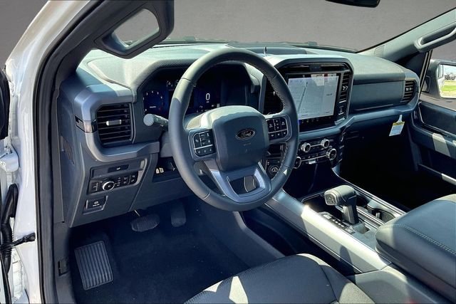 New 2026 Oxford White Ford XLT image 5