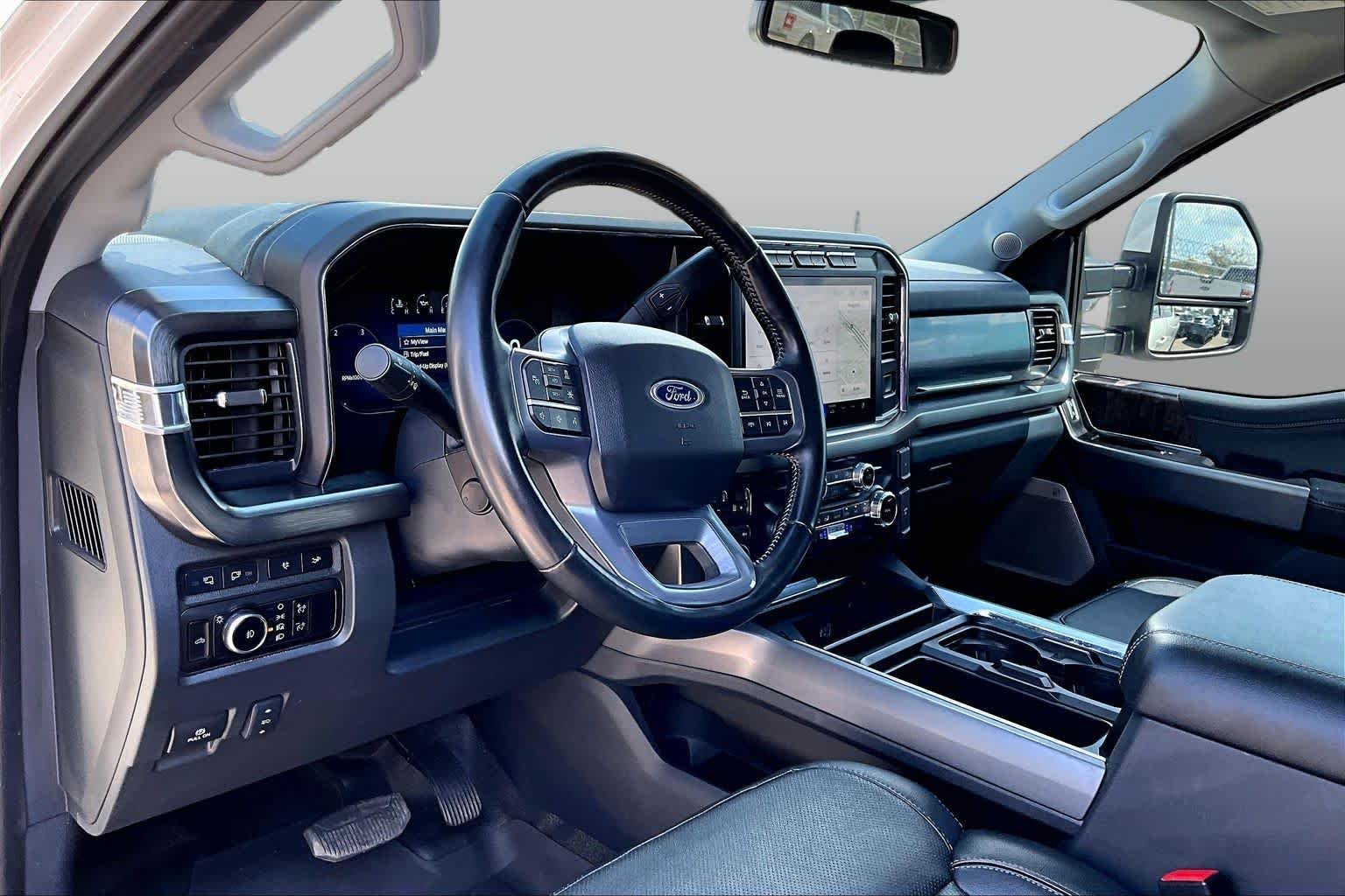 Used 2023 Star White Ford LARIAT image 18