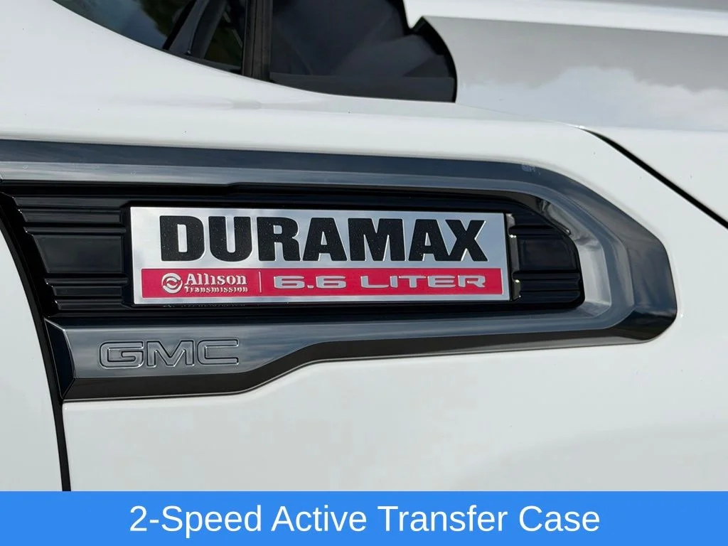 Used 2020 White GMC AT4 image 36