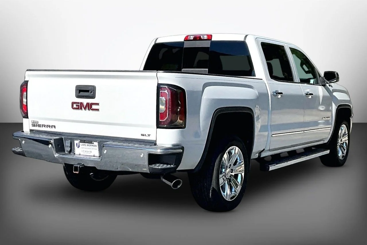 Used 2016 White GMC SLT image 8