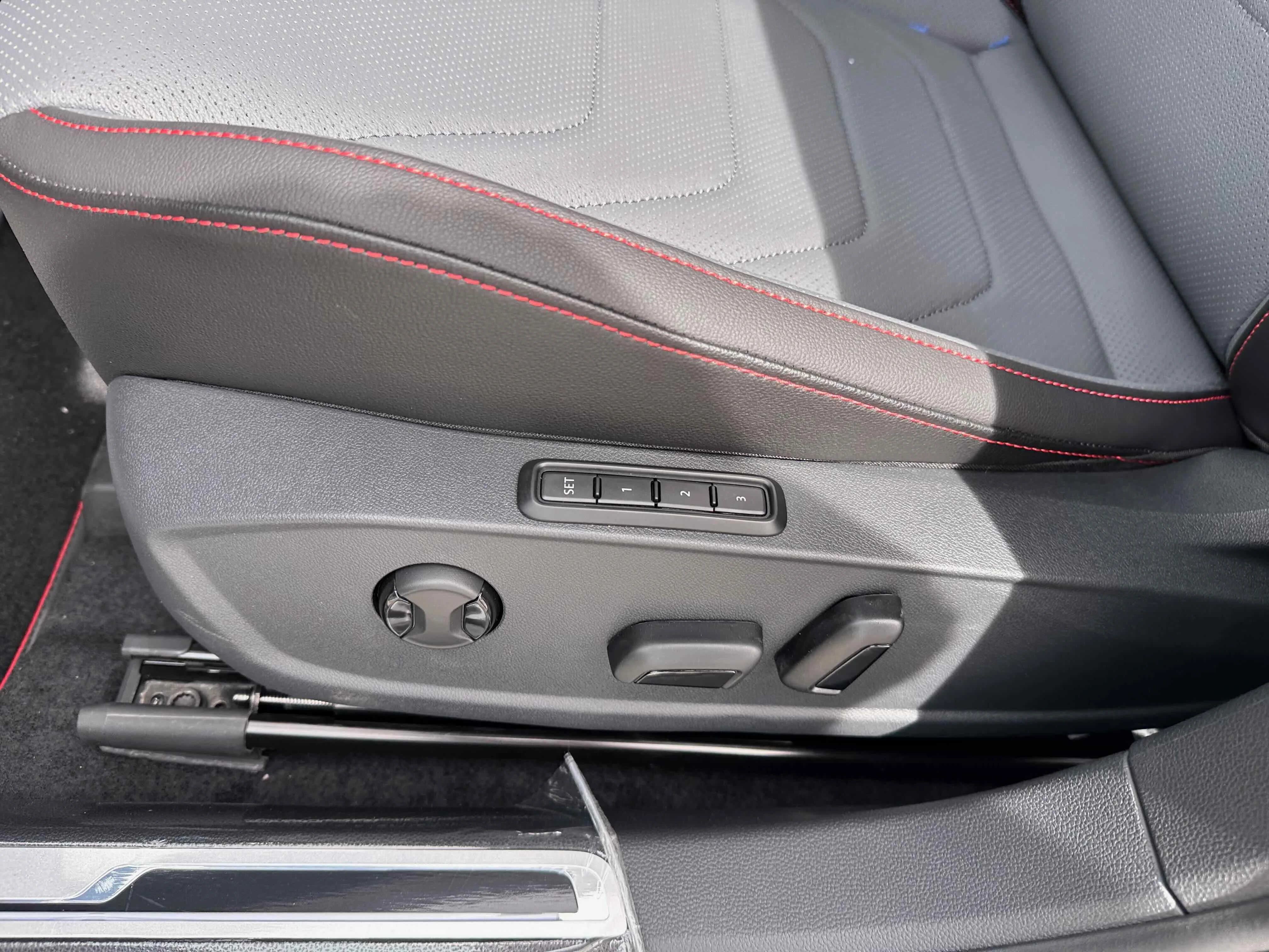 New 2026 Pure White Volkswagen Autobahn image 20