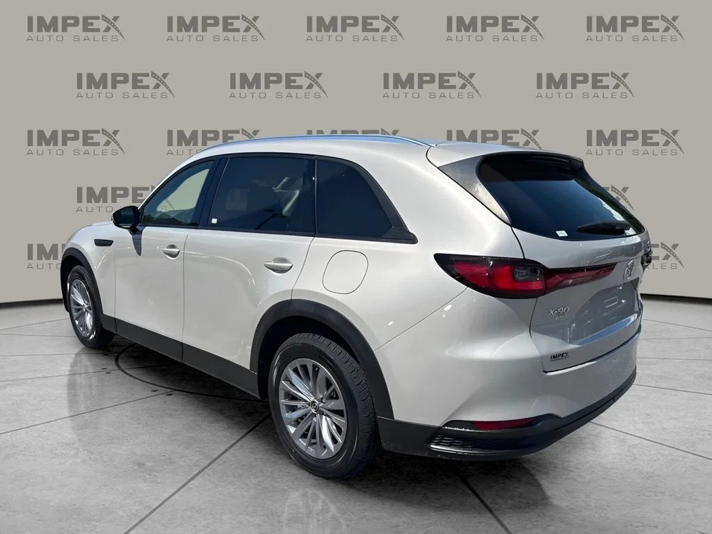 Used 2024 Silver Mazda 3.3 Turbo Preferred Plus image 2