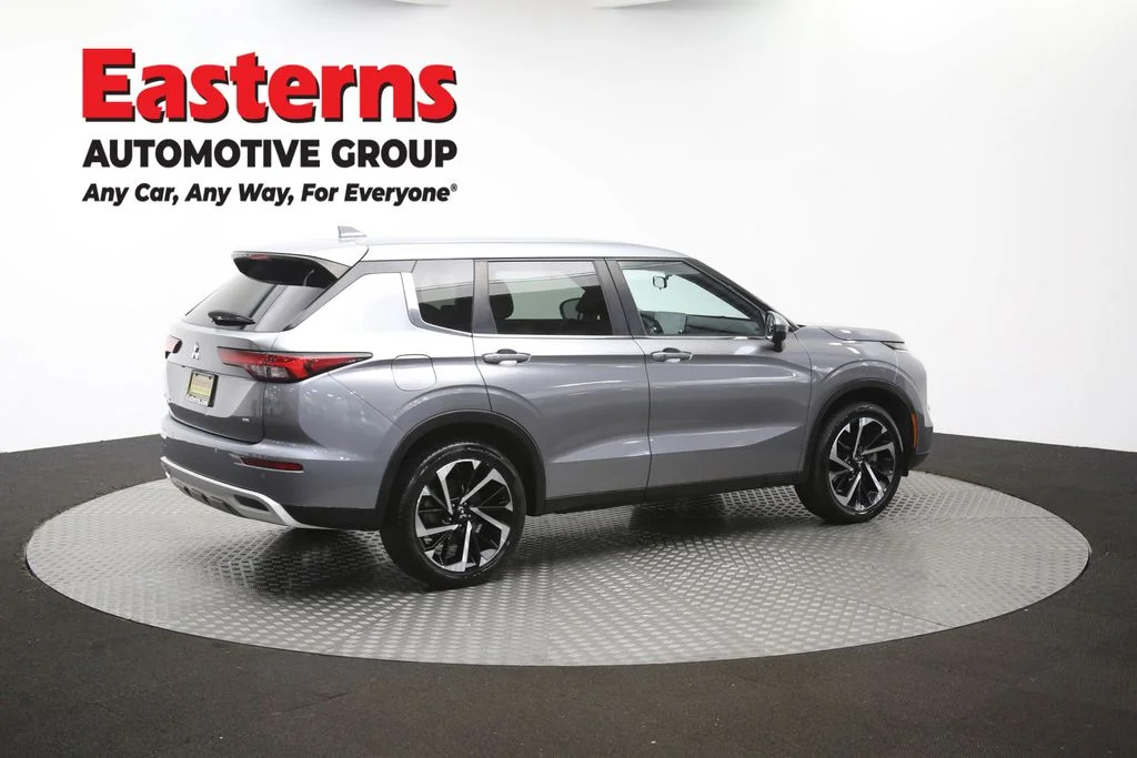 Used 2024 Gray Mitsubishi SE image 43