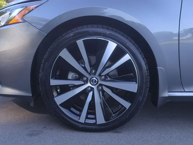 Used 2021 Gray Nissan 2.5 SR image 19