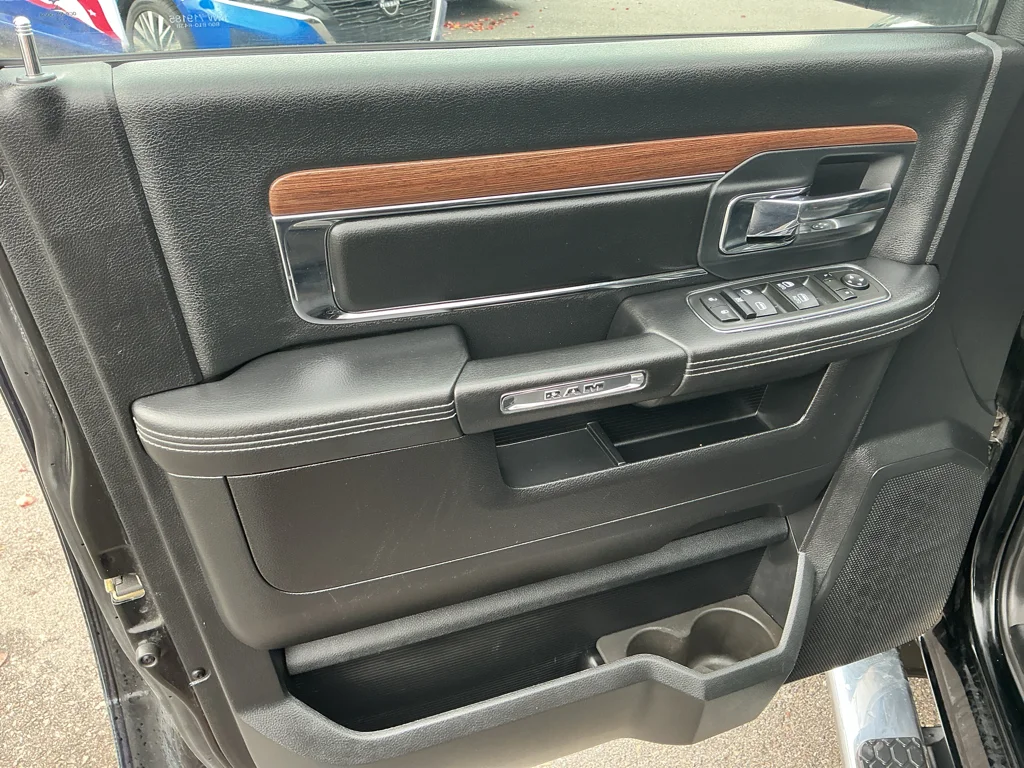 Used 2014 Black Clearcoat Ram Laramie image 11