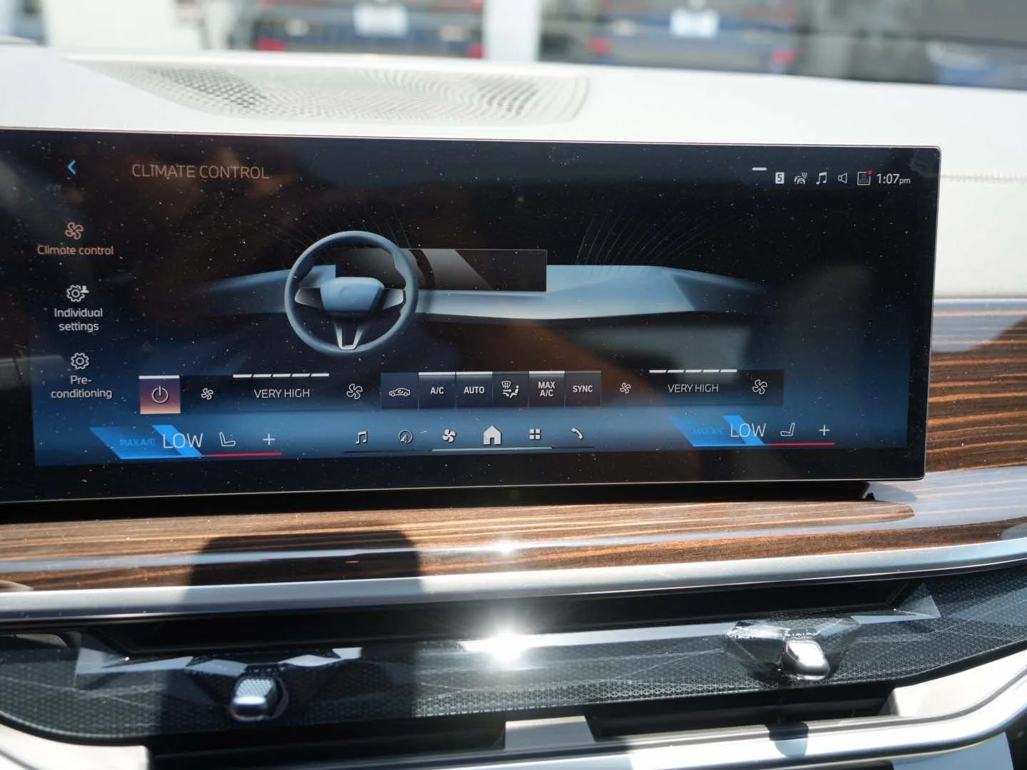 New 2026 Alpine White BMW sDrive40i image 21
