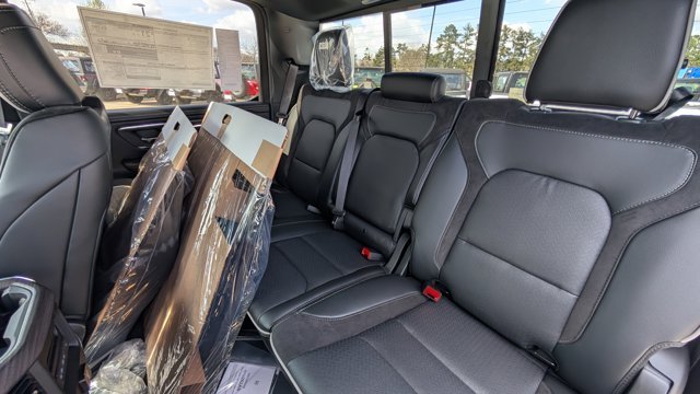 New 2026 Bright White Clear-Coat Exterior Paint RAM Laramie image 33