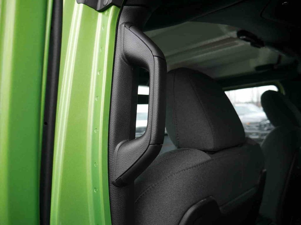 New 2026 Mojito Clearcoat Jeep Rubicon image 18