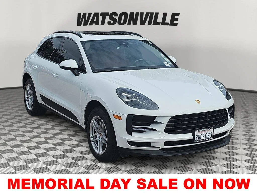 2021 Porsche Macan -'s photo
