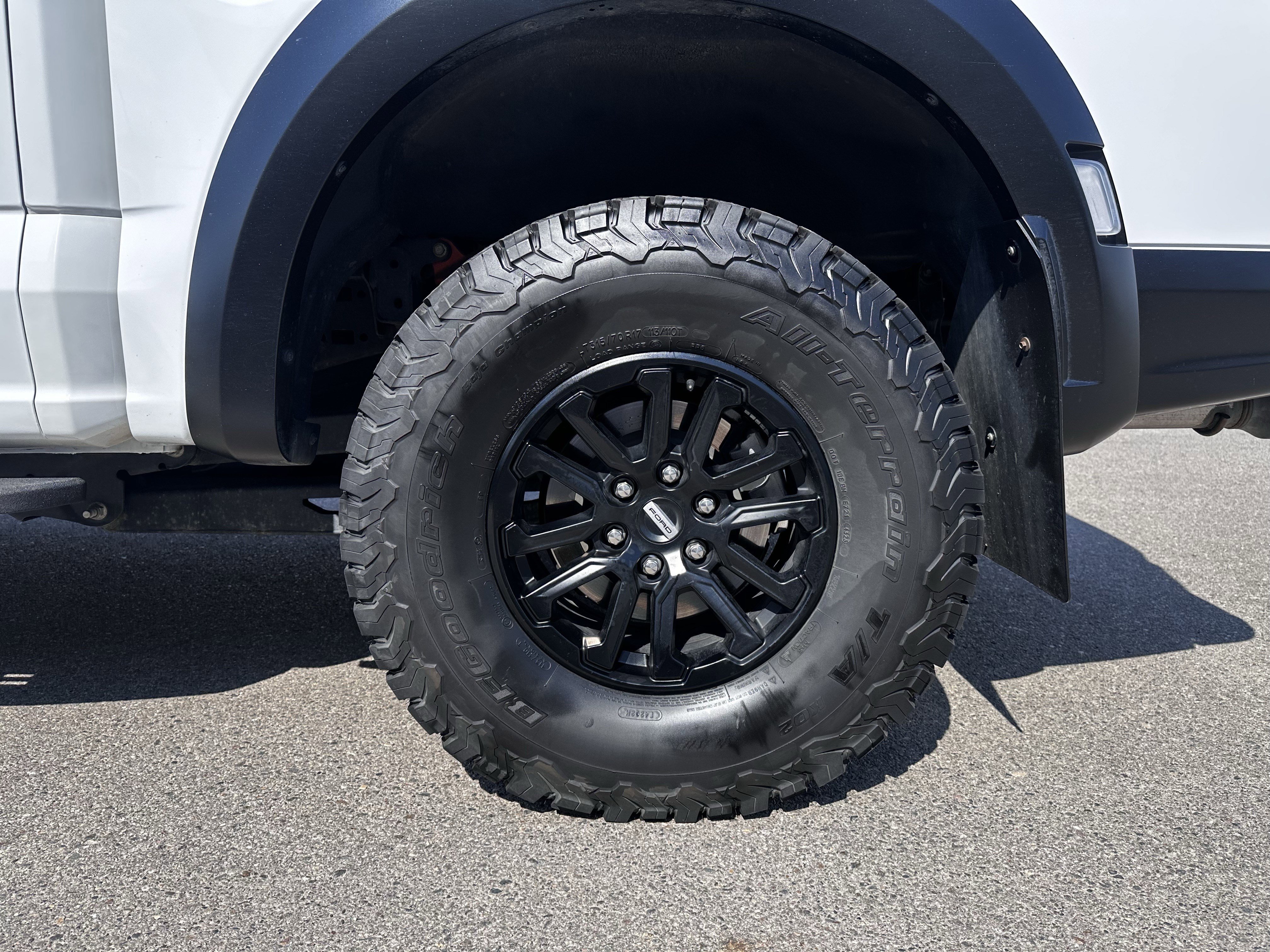 Used 2024 Oxford White Clearcoat Ford Raptor image 20