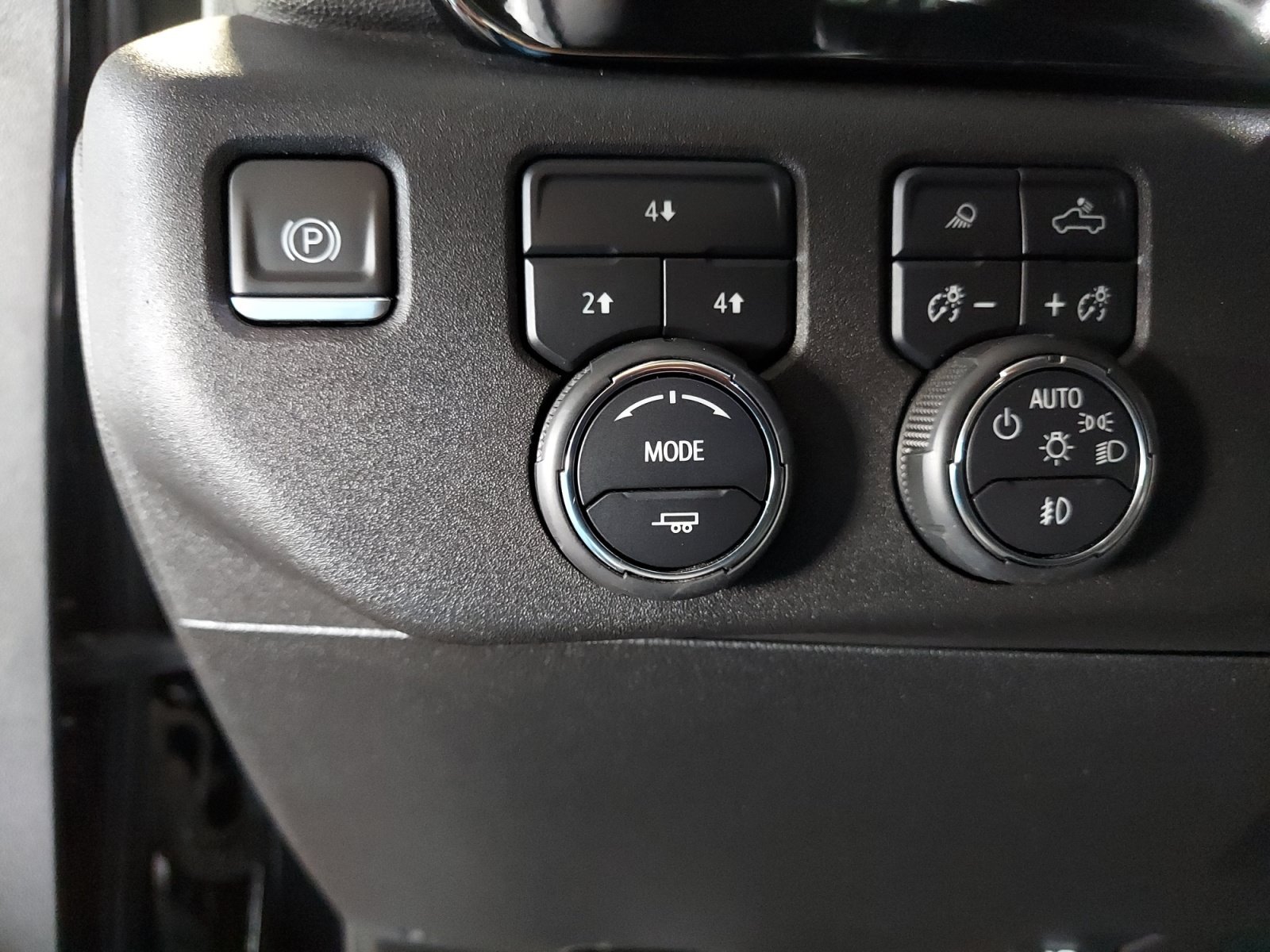 Used 2024 Black Chevrolet LT image 27