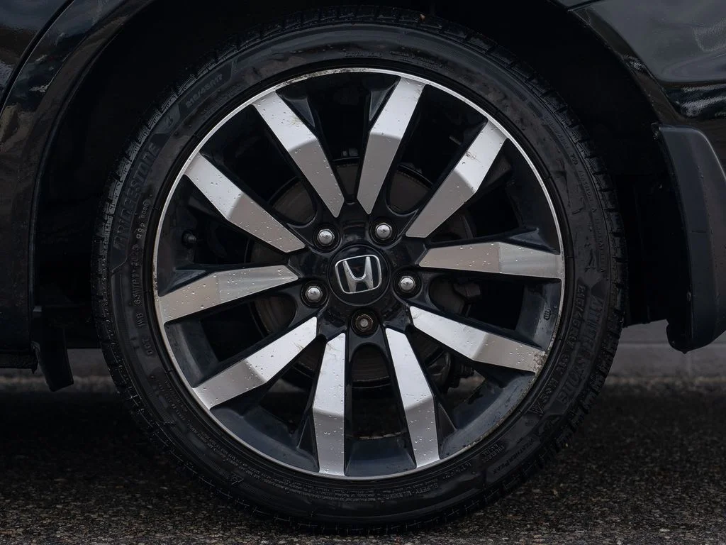 Used 2014  Honda EX-L image 13