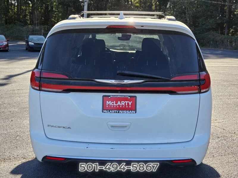 Used 2022 Bright White Clearcoat CHRYSLER TOURING L image 4
