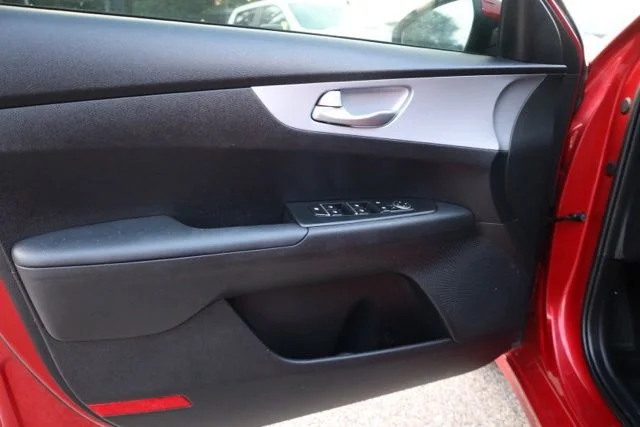 Used 2024 Red Kia LXS image 21