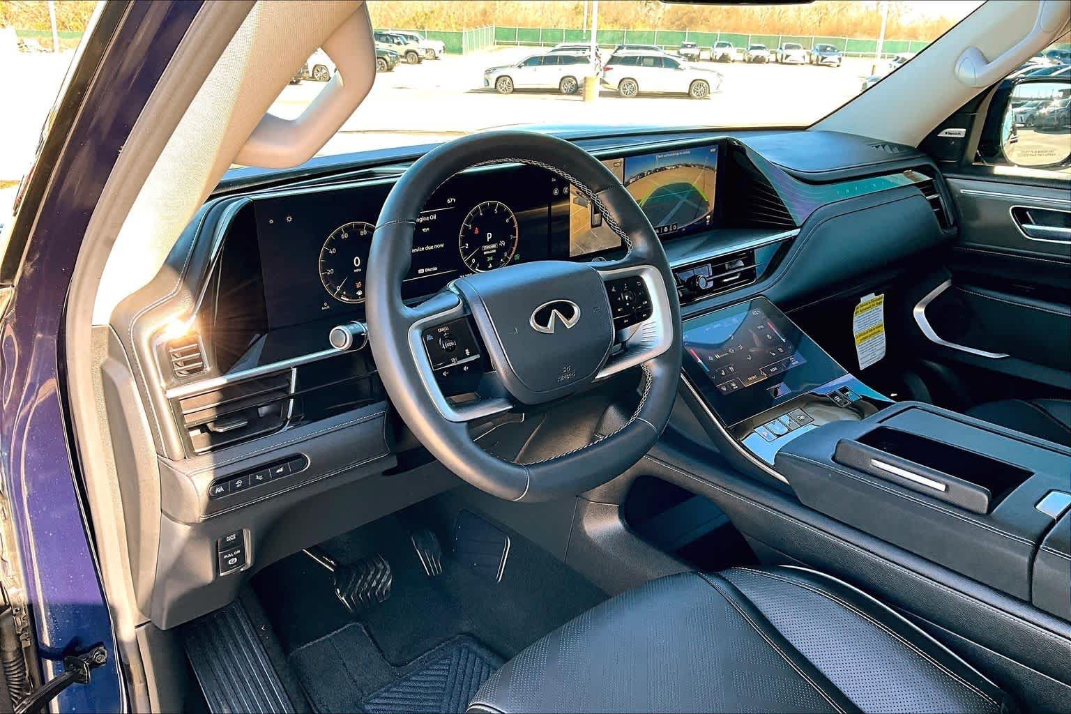 Used 2025 Grand Blue INFINITI LUXE image 28