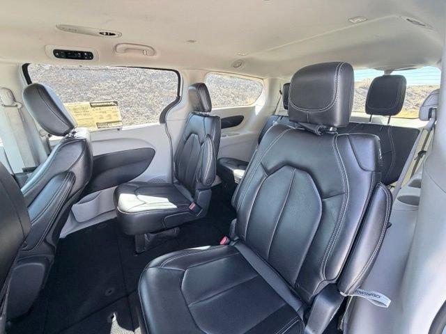 2023 Chrysler Pacifica Touring L - Photo 26