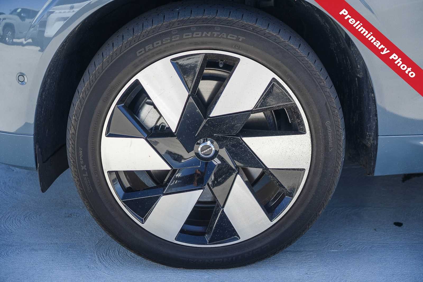 Used 2023 Gray Volvo Plus Dark Theme image 11