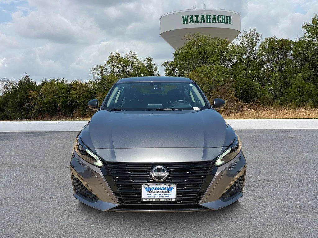 Used 2026 Gray Nissan 2.5 SV image 2