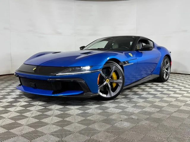 2025 Ferrari 12Cilindri Base