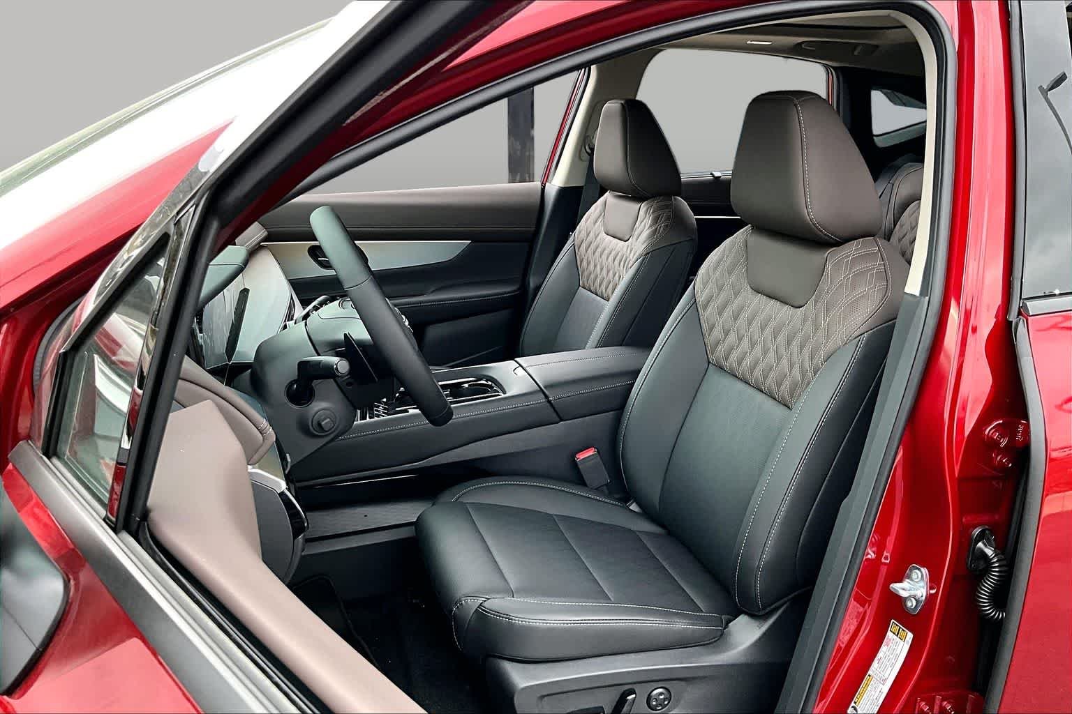 New 2026 Scarlet Ember Tintcoat Nissan Platinum image 9
