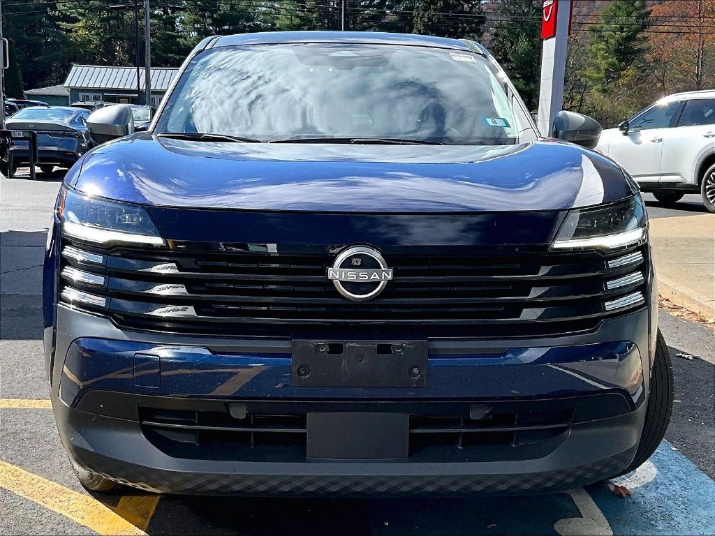Used 2025 Blue Nissan SV image 2