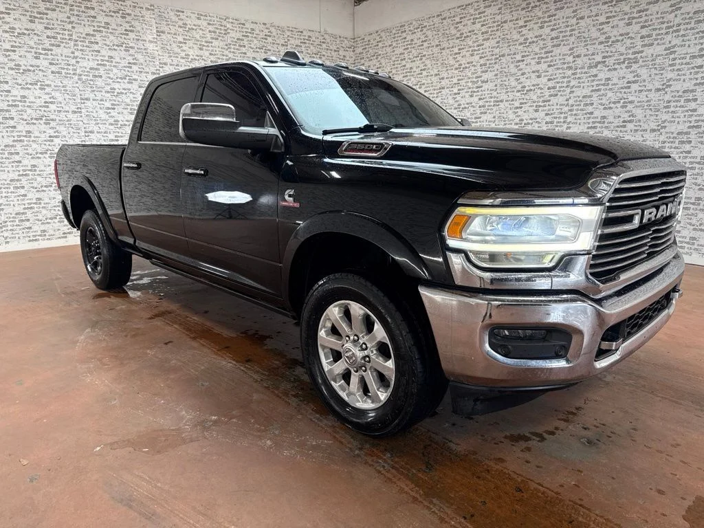 Used 2020 Diamond Black Crystal Pearlcoat Ram Laramie image 1