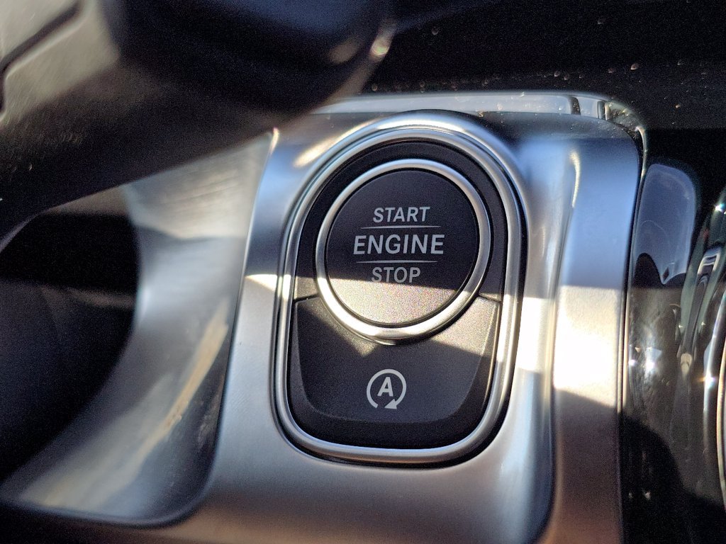 New 2026 Night Black Mercedes-Benz GLB 250 image 32