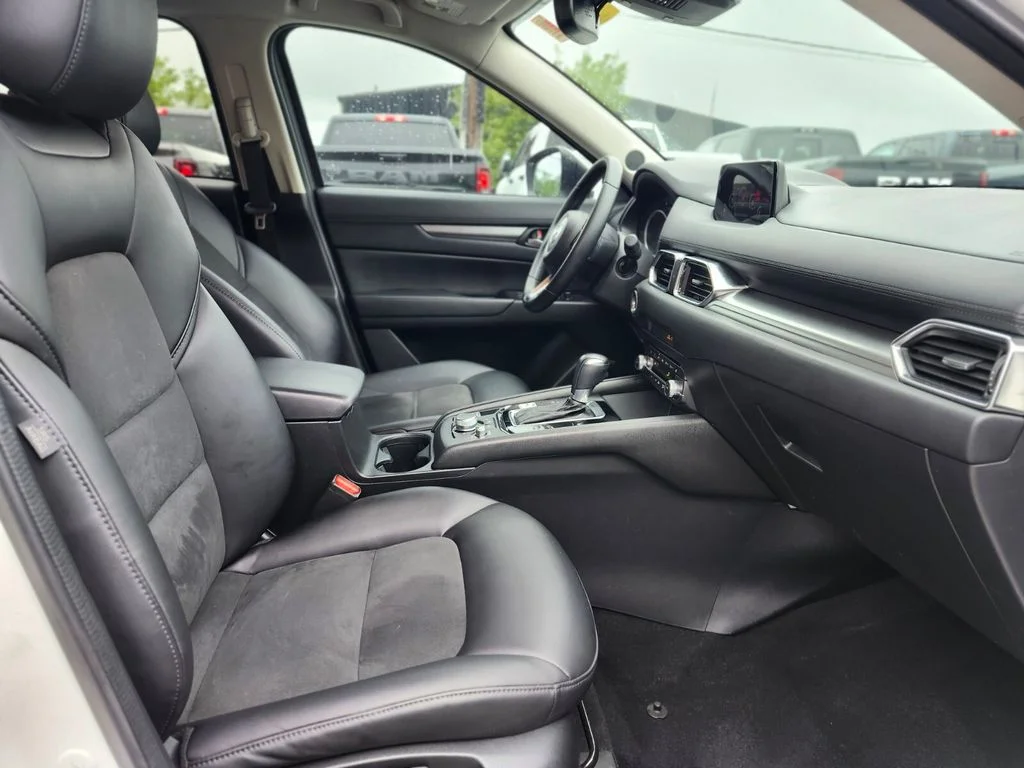 Used 2020 White Mazda Touring image 11