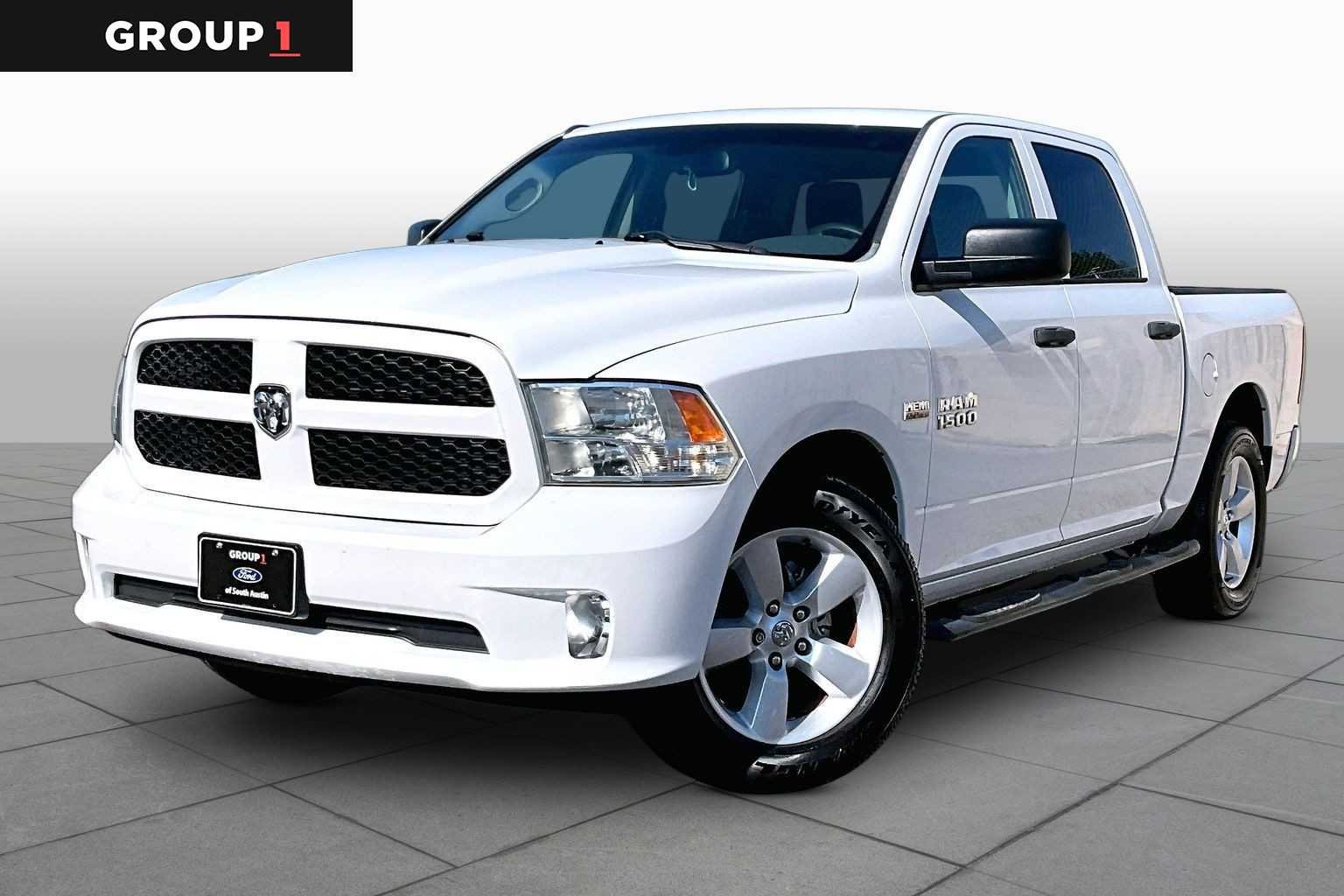 2015 RAM 1500 Express Crew Cab's photo