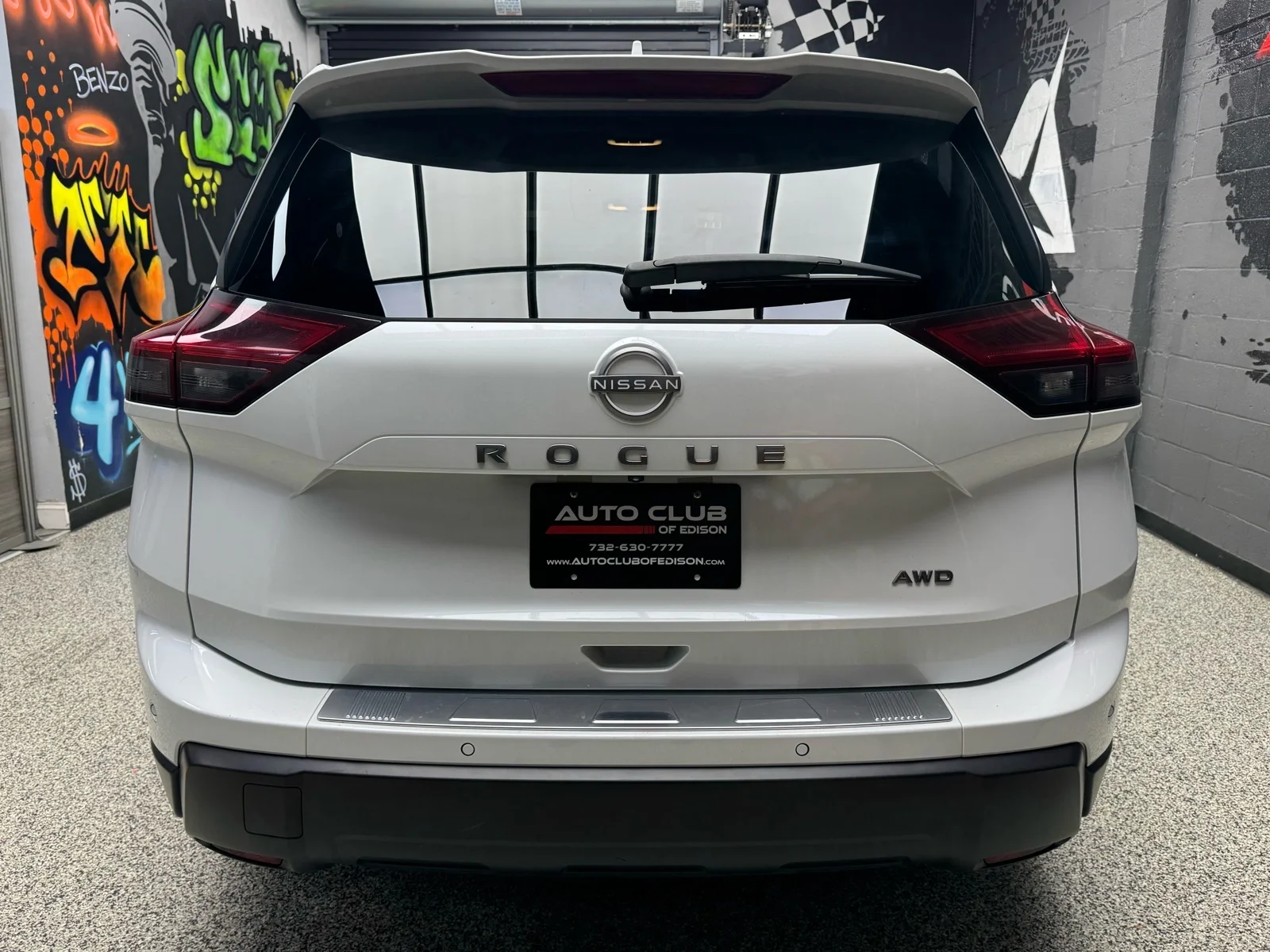 Used 2025 Everest White Pearl (qbe) Nissan SV image 5