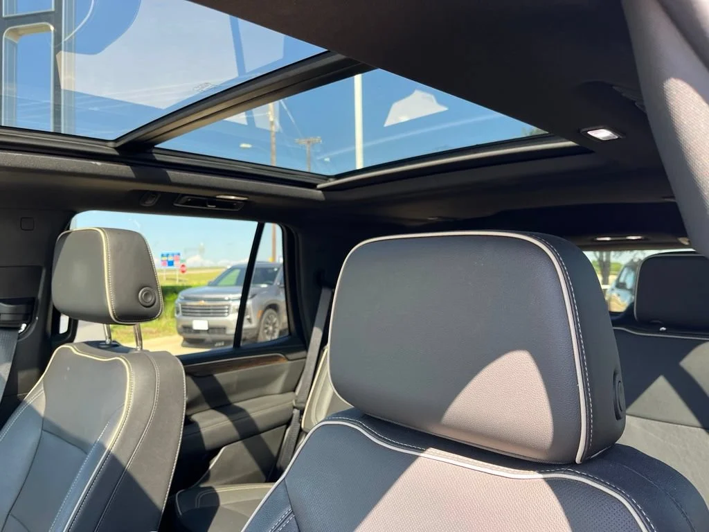 Used 2023 Black Chevrolet Premier image 14