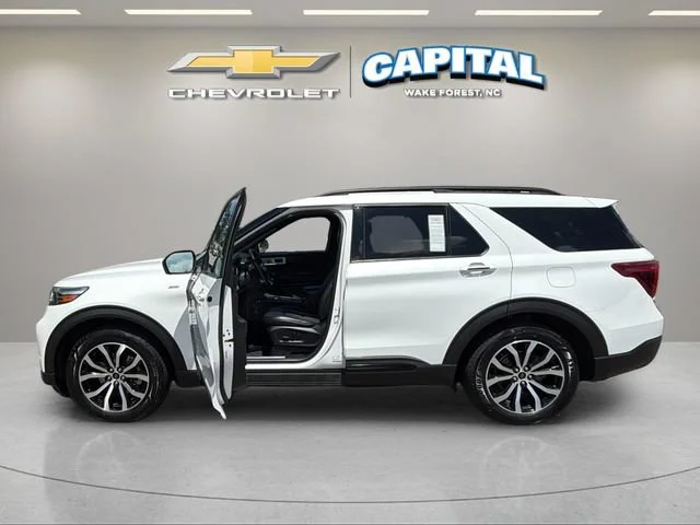 Used 2022 White Ford ST-Line image 3