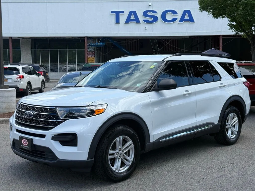 Used 2020 White Ford XLT image 1