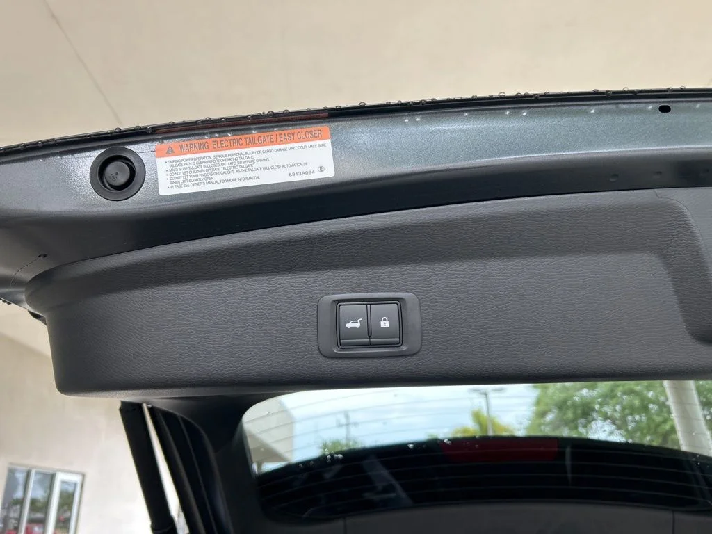 2025 Mitsubishi Outlander Plug-in Hybrid SEL Black Edition - Photo 39