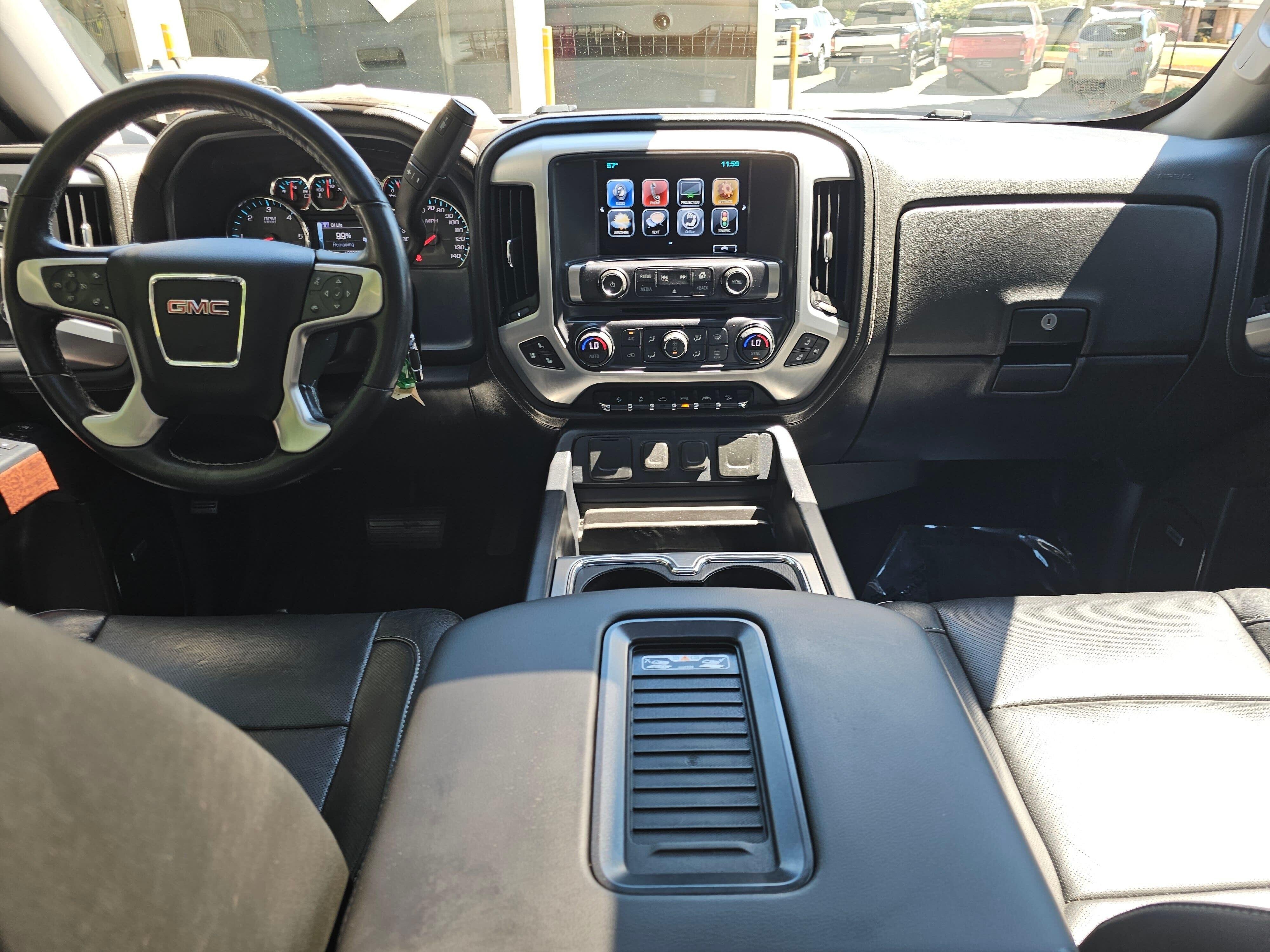 Used 2017 White Frost Tricoat GMC SLT image 22